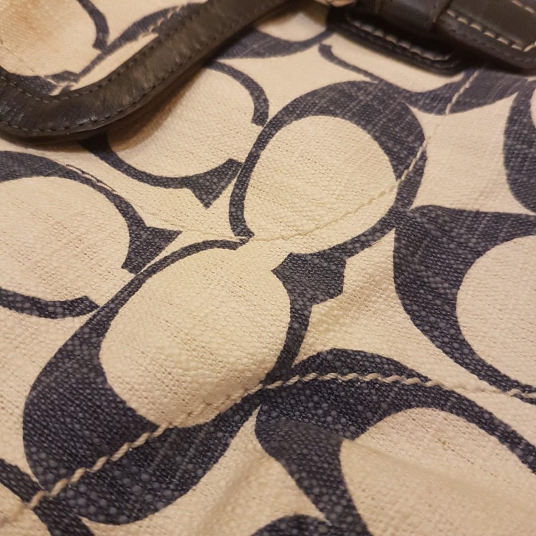 Authentic Coach Denim Bag (Category: Luxury Bags & Wallets) located in Manila. Submitted by cheap.escape (Listing ID 1124286242, Image 3). Description: Authentic Coach Bag Complete with tags and dust bag Excellent Condition! Minor dirt as seen in the photo. Can be removed when cleaned. Properly stored and well taken care of..