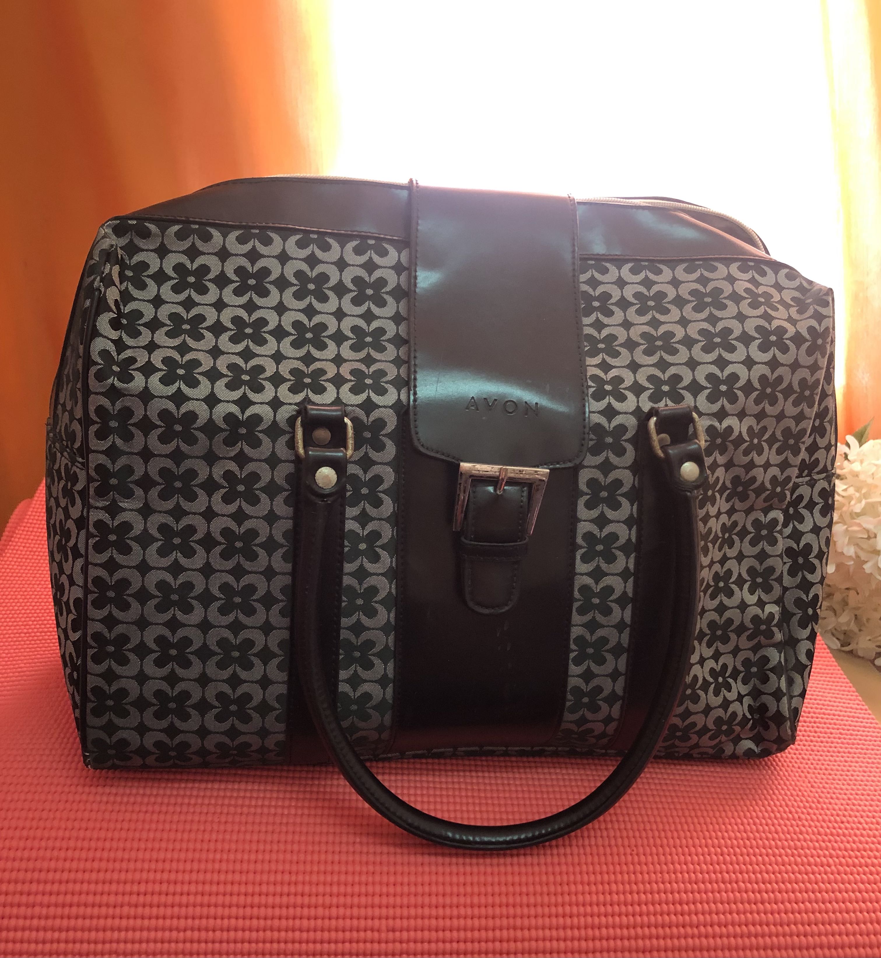Avon overnight bag online