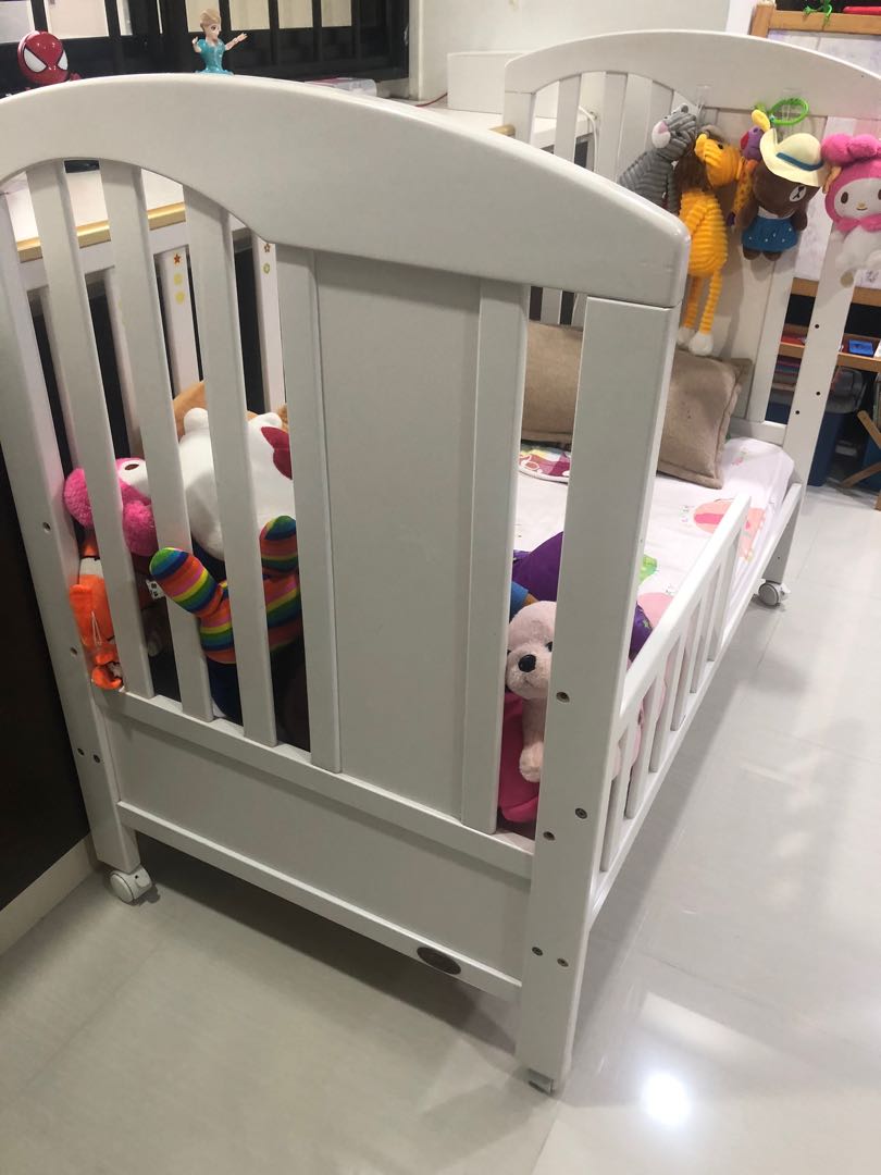 2nd hand cot
