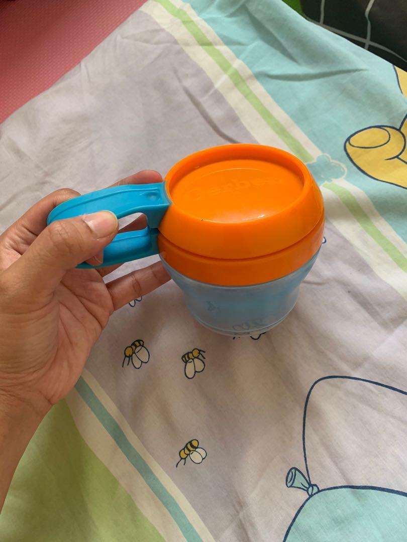 Baby snack catcher cup (Category: Weaning & Toddler Feeding) located in Pasig City. Submitted by mmalexinevo (Listing ID 1124164871, Image 3). Description: 500 for 2.