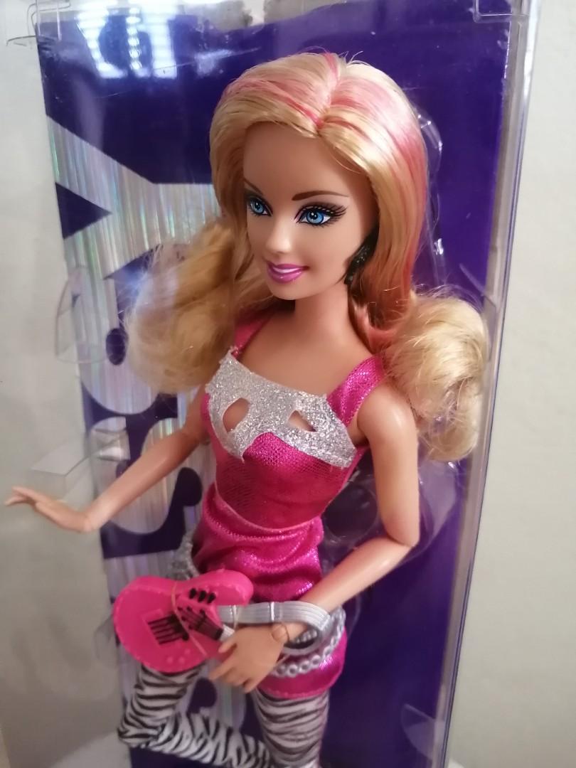 Barbie fashionistas discount sassy doll