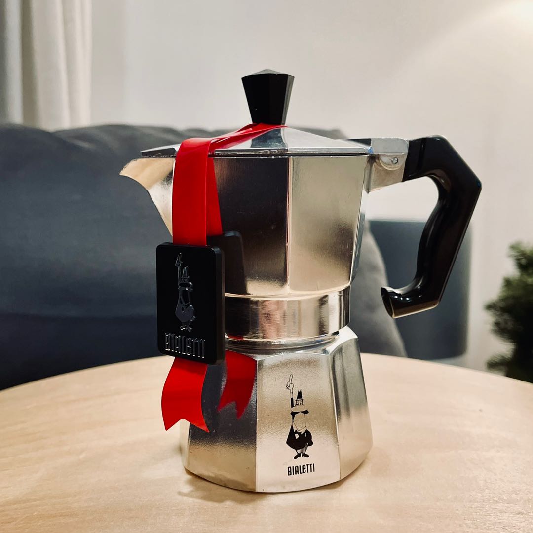 Bialetti Moka Pot (Made in Italy), Furniture & Home Living, Kitchenware