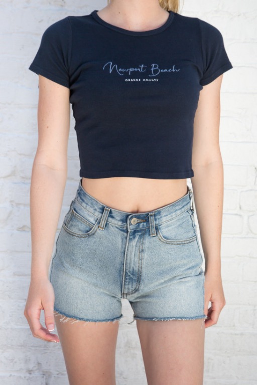 brandy melville newport beach ashlyn, Women's Fashion, Tops, Shirts on