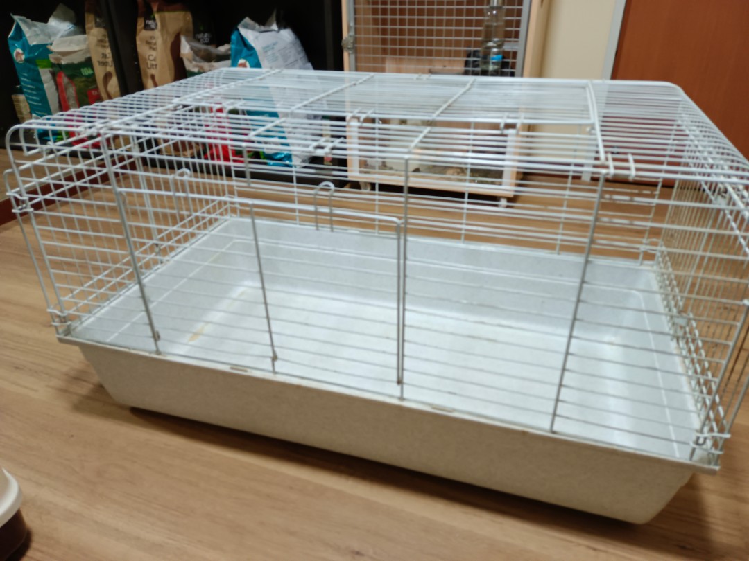Bunny cage used Pet Supplies Homes Other Pet Accessories on Carousell