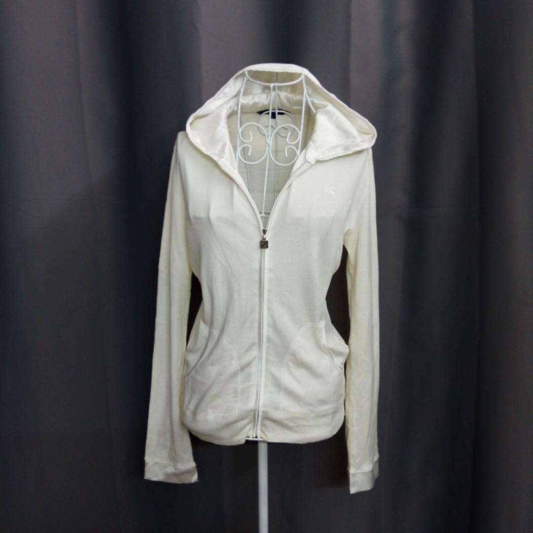 Burberry zip hotsell up sweater