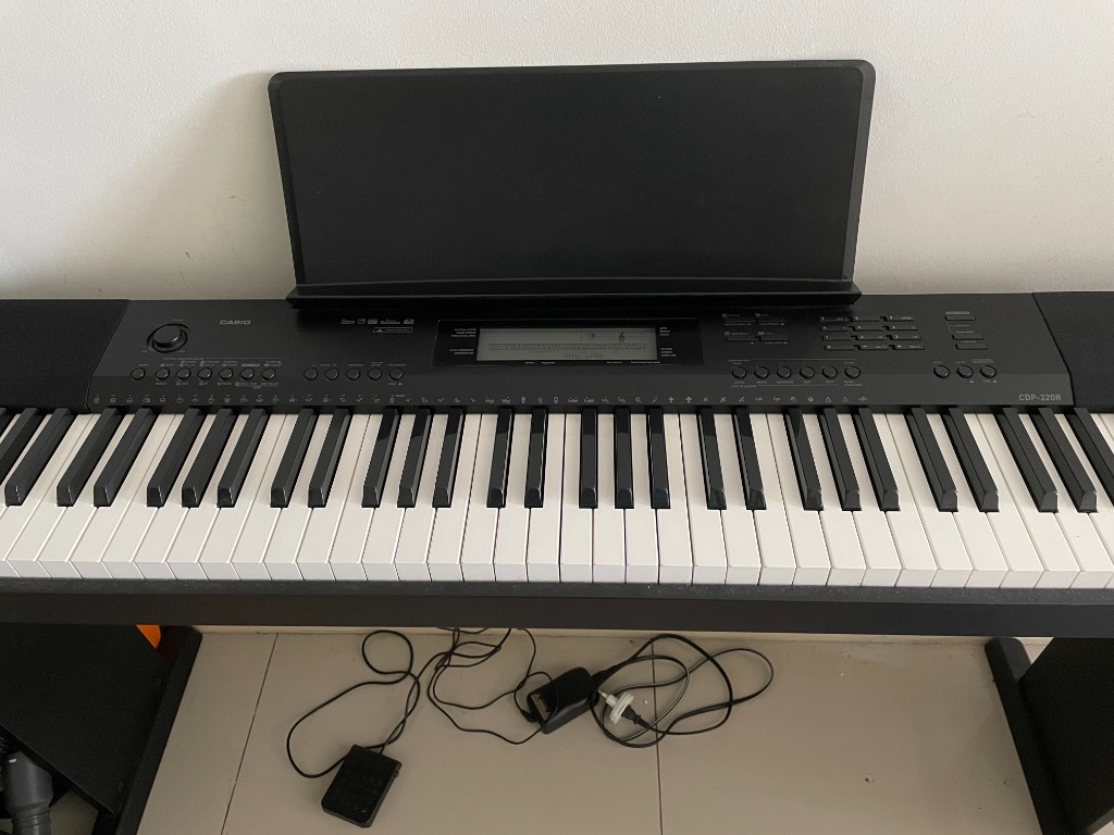 Piano casio store cdp 220r