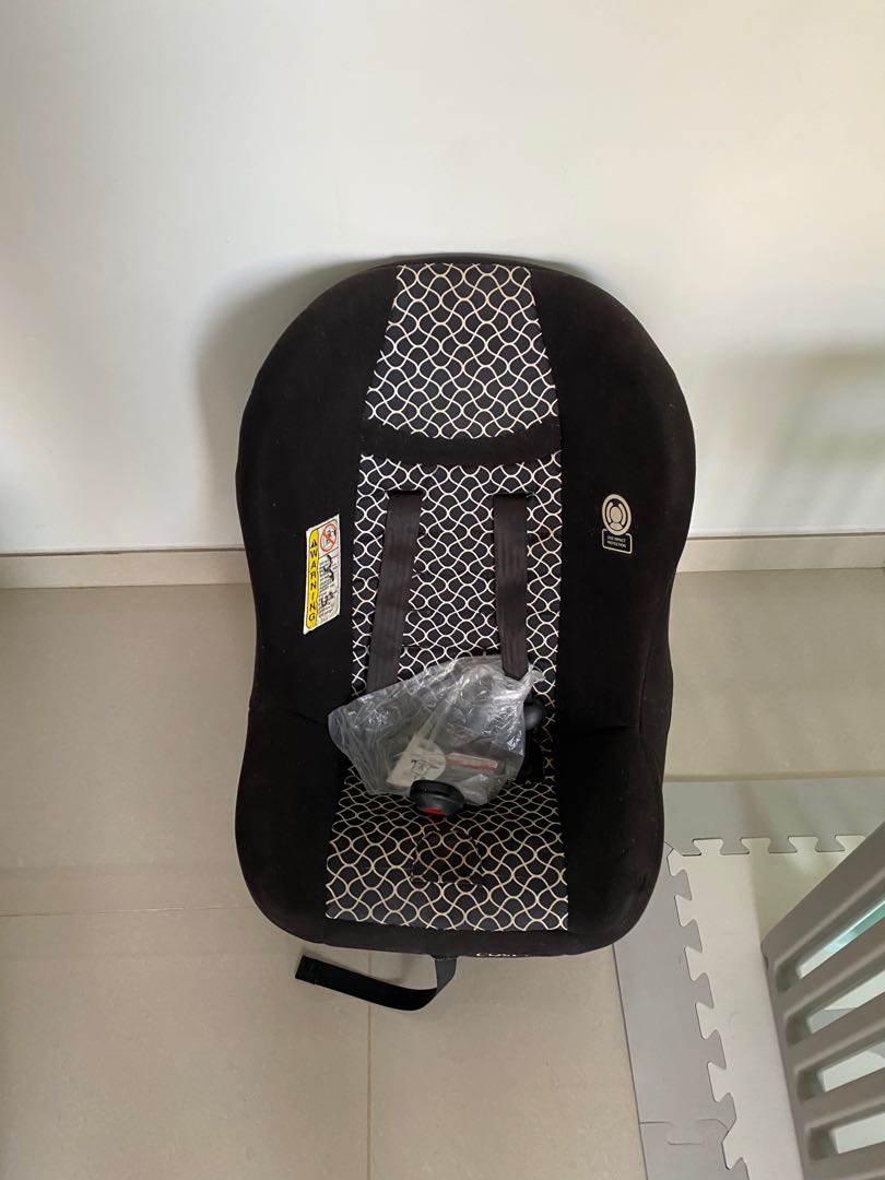 Costco car seat, Babies & Kids, Going Out, Car Seats on Carousell