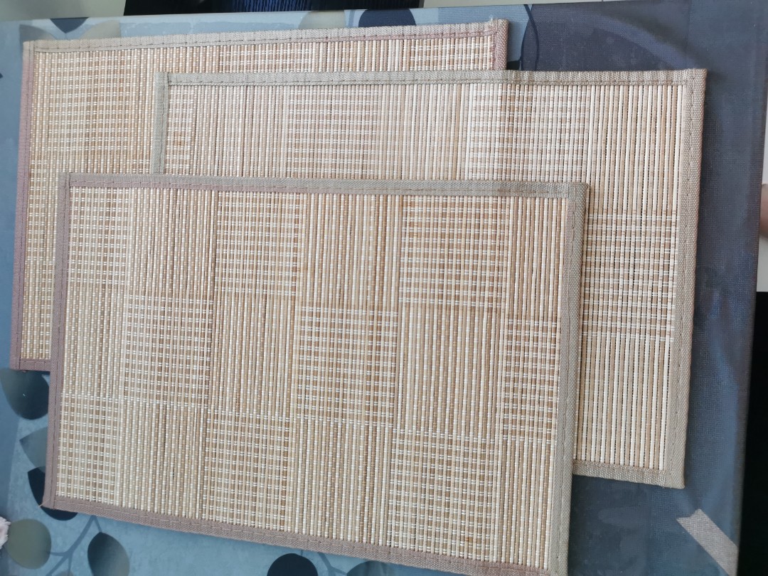 DAISO dining bamboo mat, Furniture & Home Living, Kitchenware