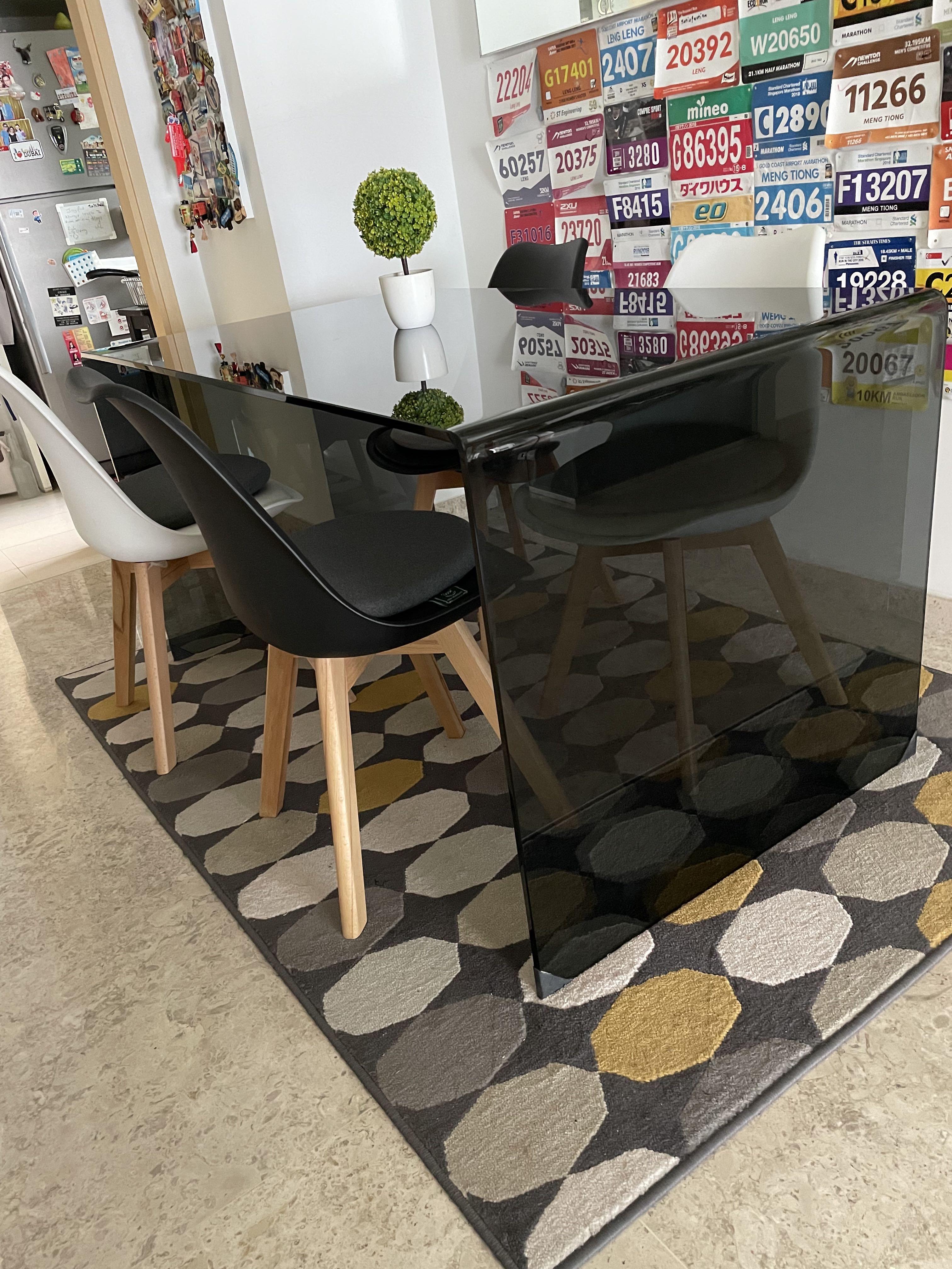 Dining Table (Category: Tables & Sets) located in Singapore. Submitted by thomas.quek.5 (Listing ID 1124196725, Image 3). Description: Simple, elegant, thick and heavy glass dinning table for 4 to 6pax ..150cmx 80cm x 75cm. .
