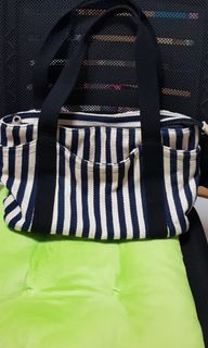 (Category: ) located in . Submitted by sallyleehf (Listing ID 1124212073, Image 1). Description: .