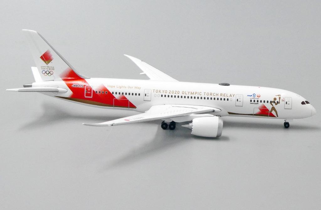 流行に JAL 1:400 JA837J オリンピック聖火輸送機 787-8 ANA 航空機 