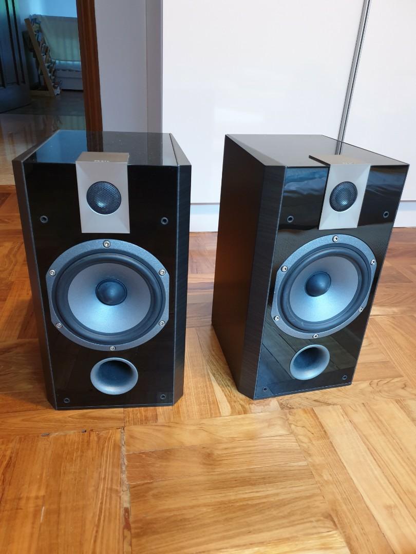 Focal Bookshelf Speakers Chorus 806V