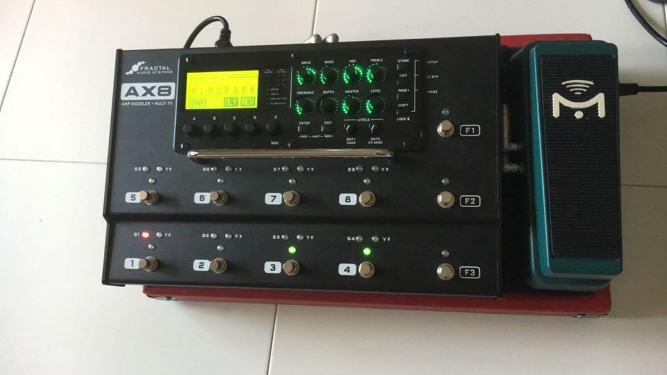 Fractal Audio AX8 マルチエフェクター、ケース付き FRACTAL