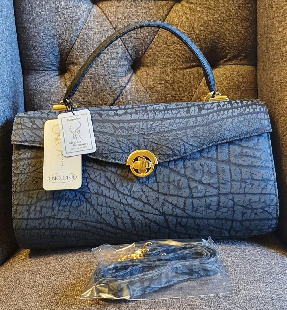 Genuine Antelope 2way (Category: Luxury Bags & Wallets) located in Cabanatuan. Submitted by k2_boutiqueshop (Listing ID 1124262008, Image 1). Description: brandnew & unused genuine antelope skin 2way with sling strap.
