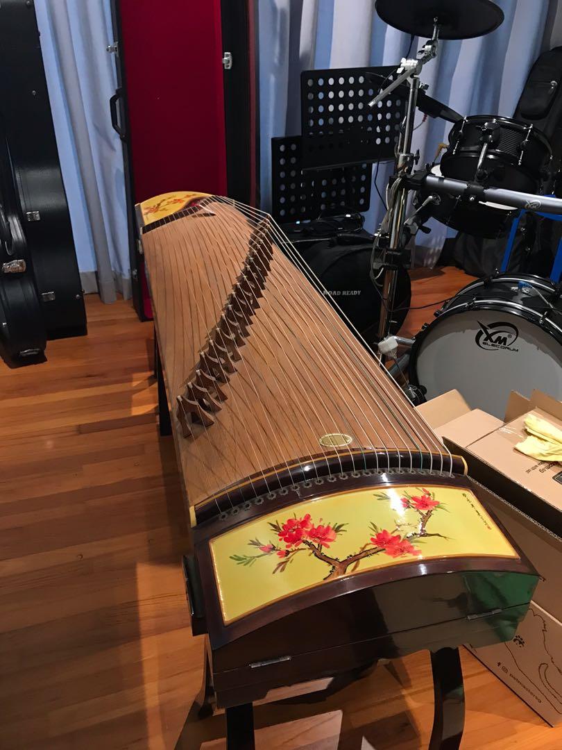 Guzheng (used, good condition), Hobbies & Toys, Music & Media, Musical