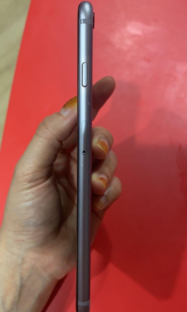 Iphone (Category: iPhone 6 Series) located in Singapore. Submitted by maryanneabdul (Listing ID 1124280055, Image 3). Description: Scratches on the sides and back. 6/10 Just iphone No charger, box, earpiece Not for fussy buyer.