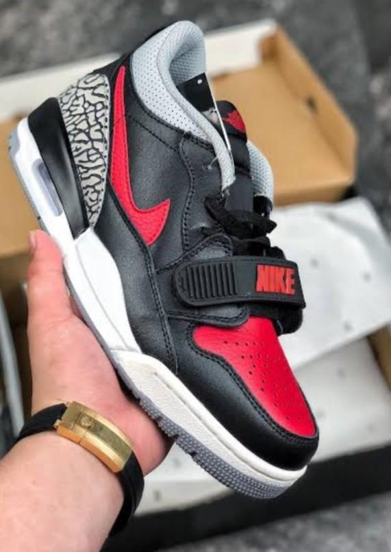 Jordan 312 legacy bred top