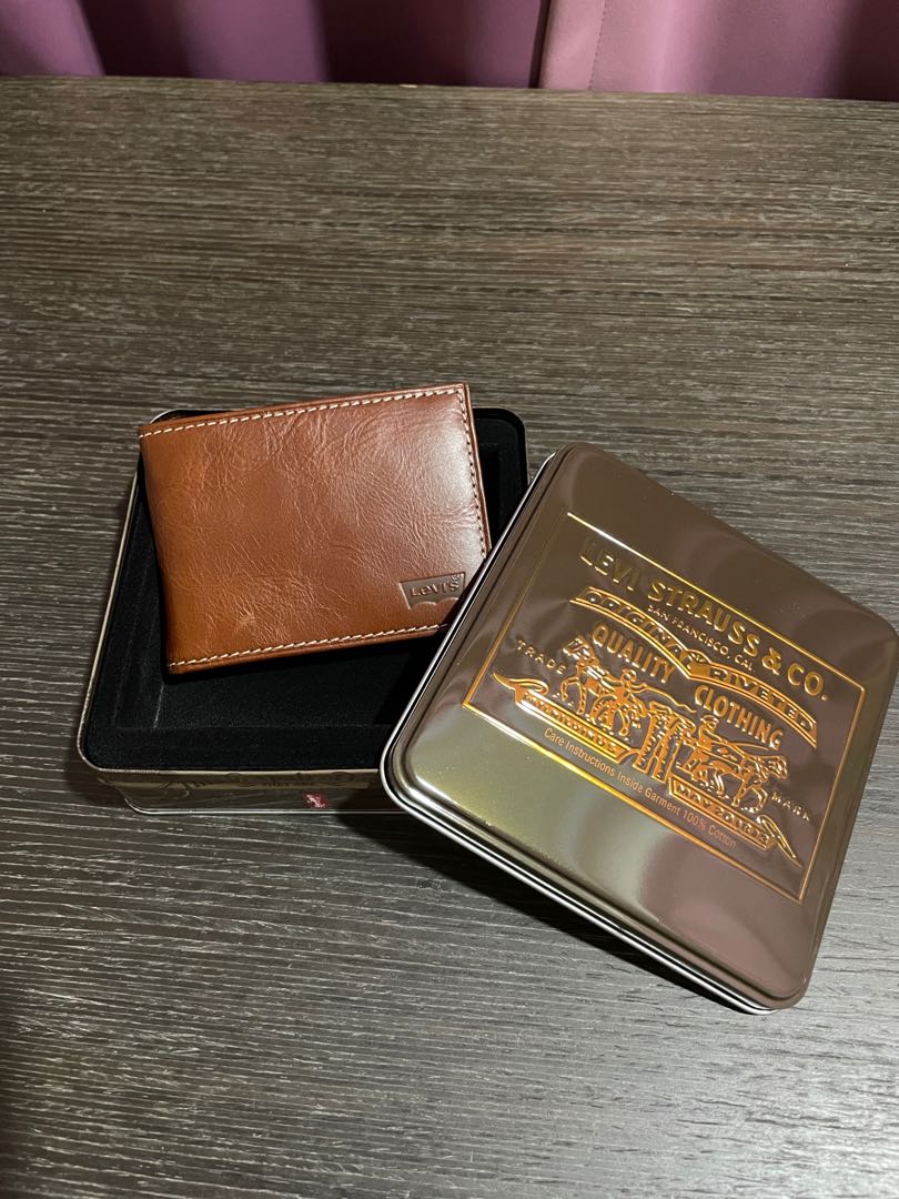 Levis money purse top