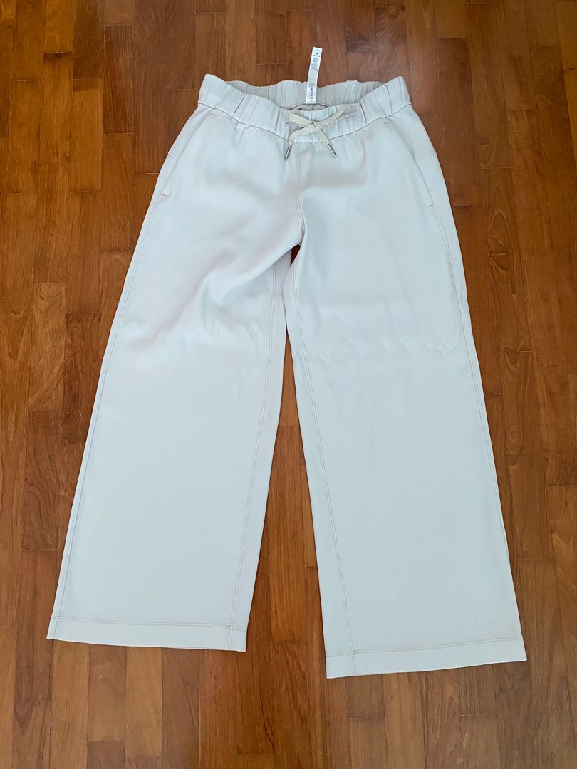 Lululemon On The Fly Wide Leg 25 