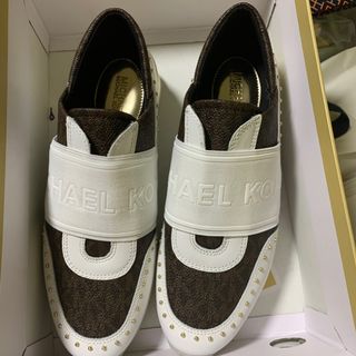 (Category: ) located in . Submitted by sghappystore007 (Listing ID 1124283789, Image 1). Description: .