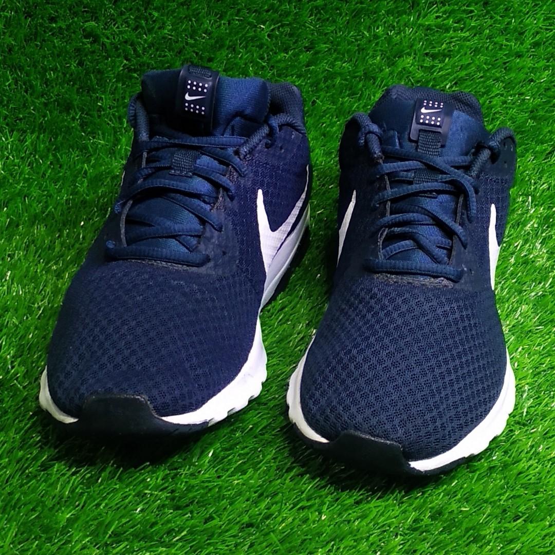 Nike air max motion navy blue sales