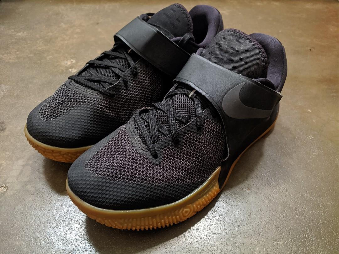 Nike Zoom with strap Men s Fashion Footwear Sneakers on Carousell