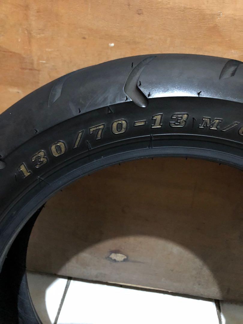 Nmax v2 stock tire, Motorbikes, Motorbike Parts & Accessories, Other