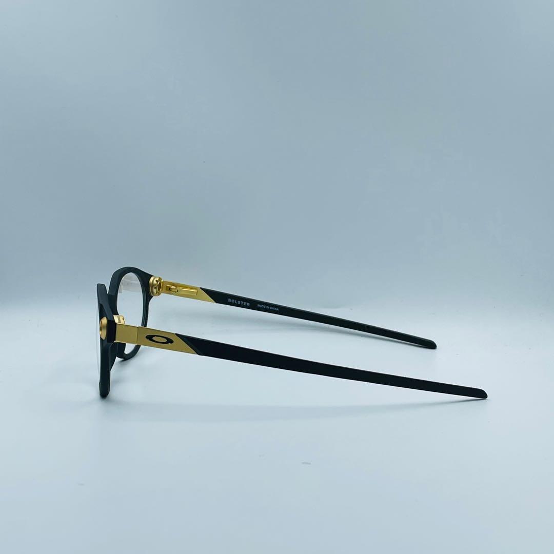 Oakley bolster store