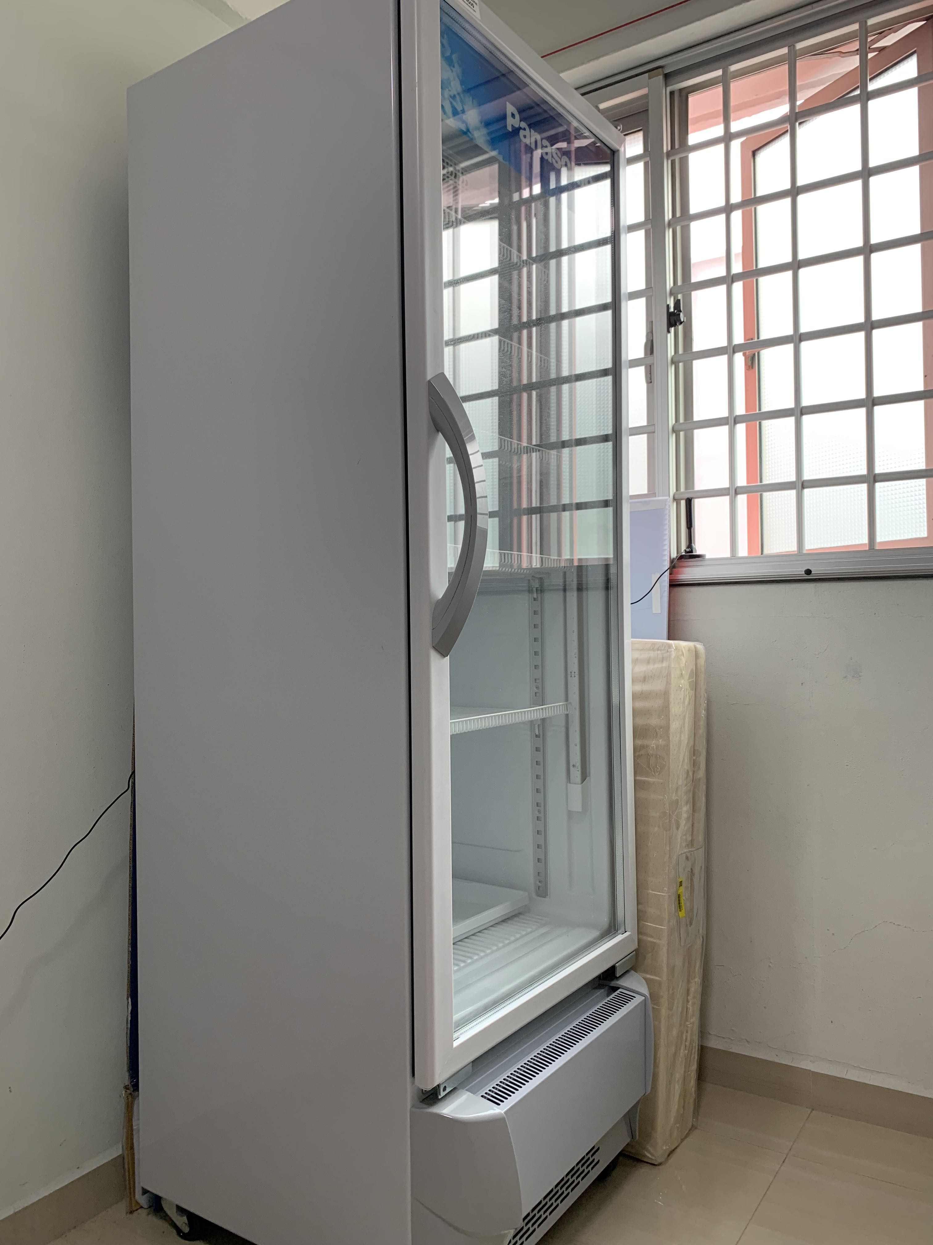 Panasonic Beverage Cooler/ Display Chiller, TV & Home Appliances