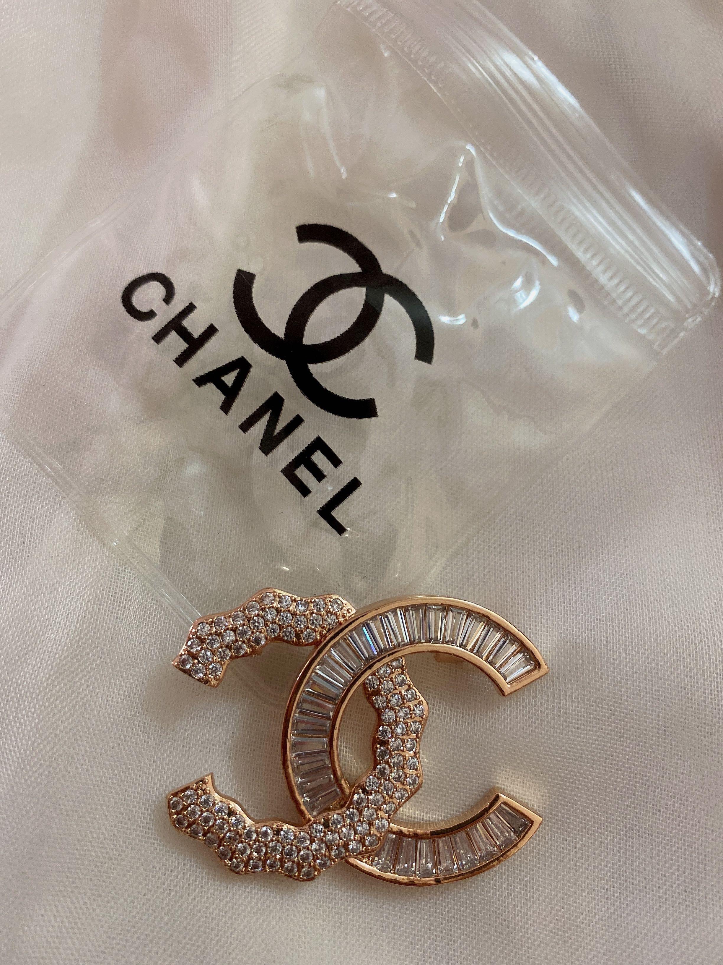 Chanel  Brooch  All The Dresses