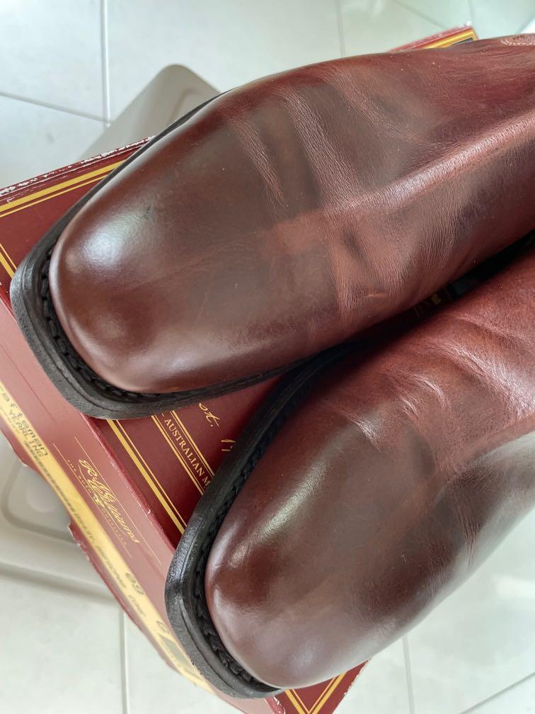 Rum Comfort Craftsman Boots, R.M.Williams Chelsea Boots