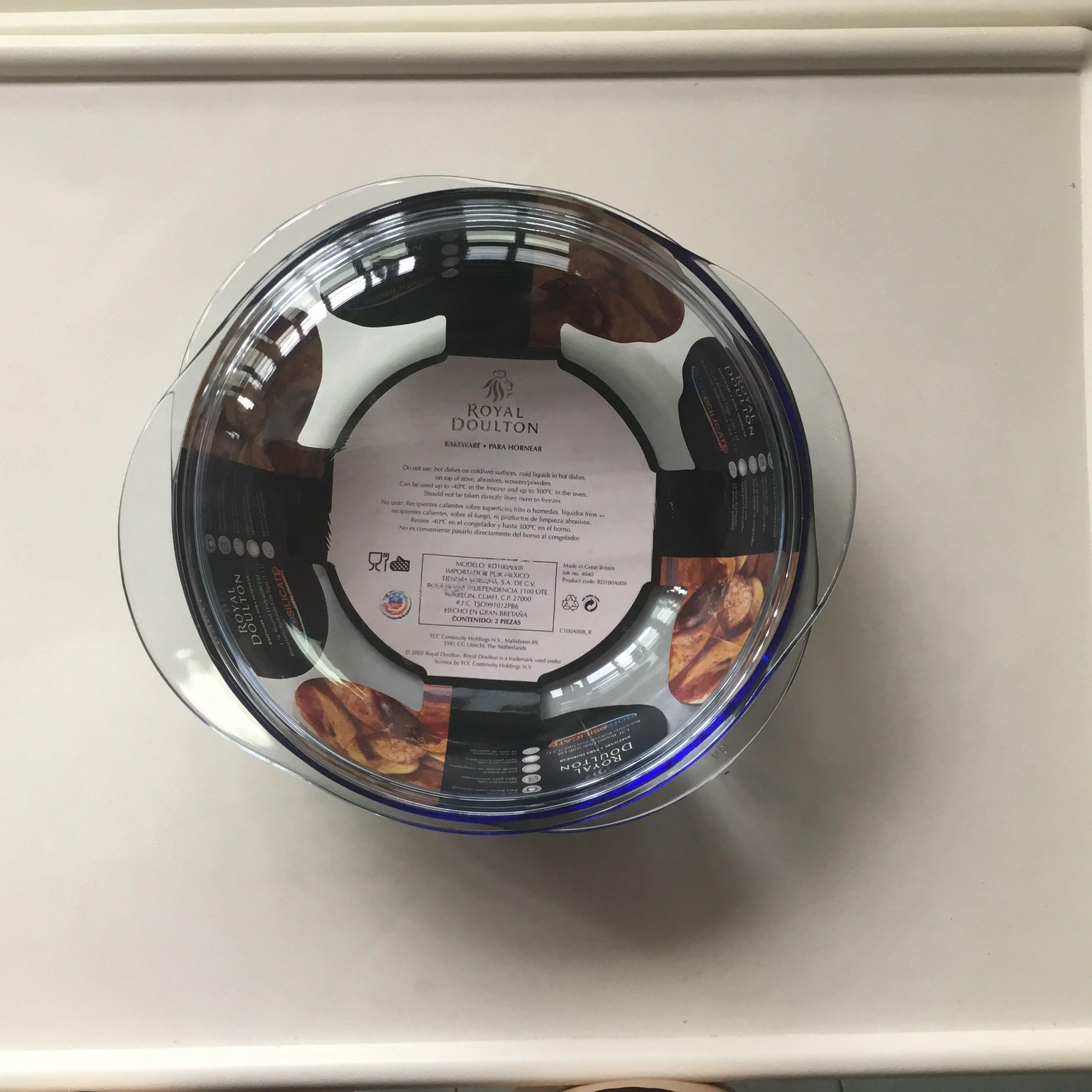 Royal Doulton bakeware 1.5L, Furniture & Home Living, Kitchenware