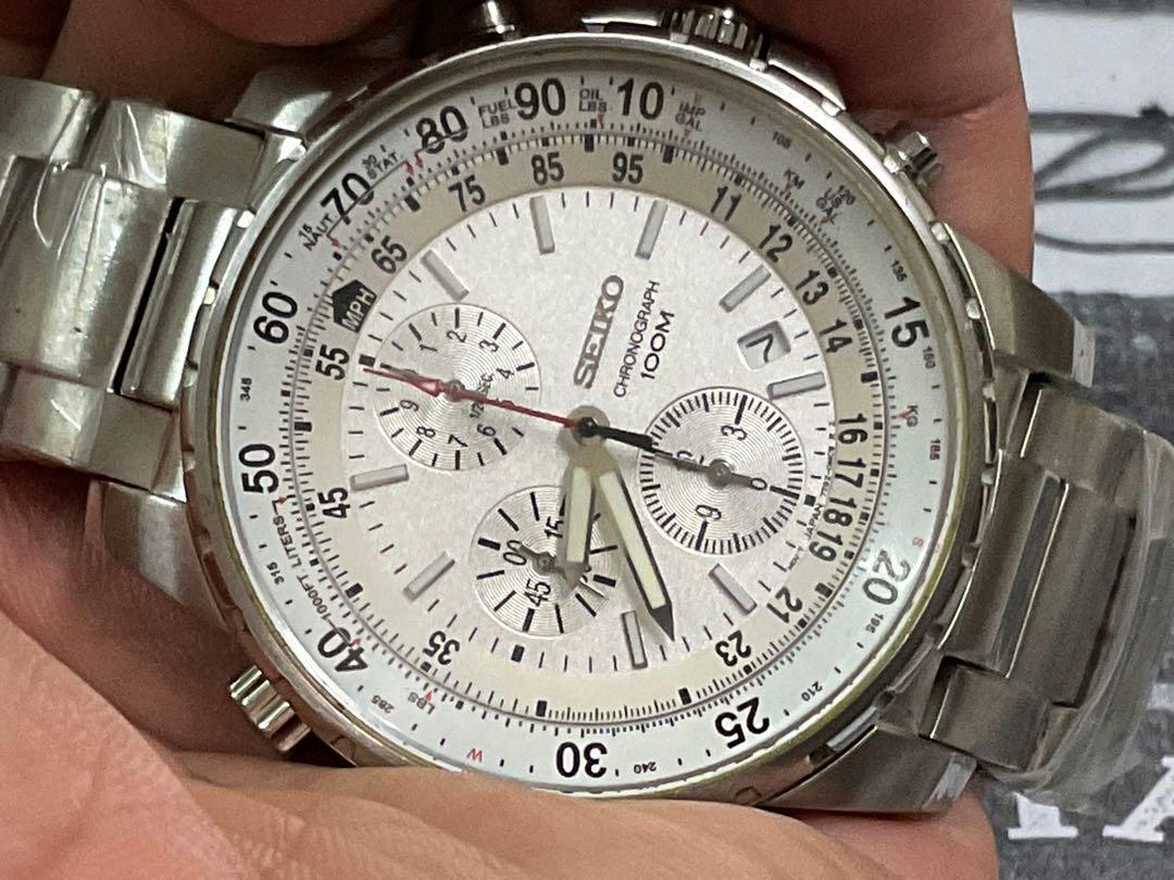 Seiko Pilot's Flight White Quartz Chronograph 100M Men's Watch, Men's  Fashion, Watches & Accessories, Watches on Carousell