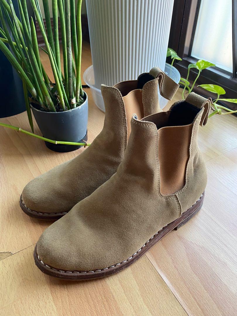 Suede Tan Chelsea (From Pedestal), Men's Fashion, Footwear, Boots on Carousell