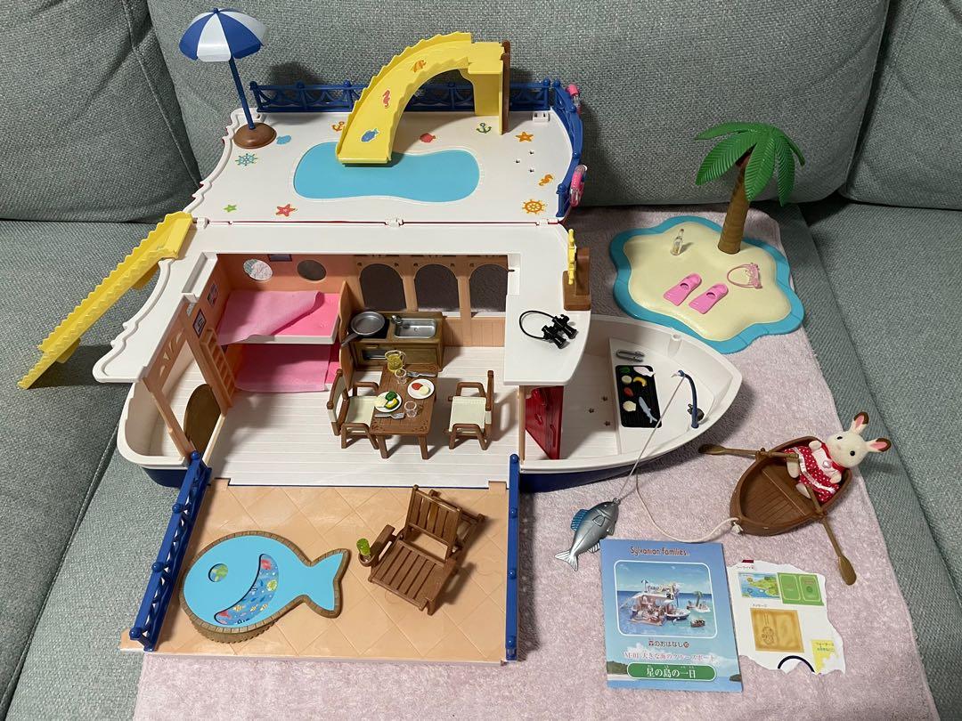 Sylvanian Families - Seaside Cruiser House Boat