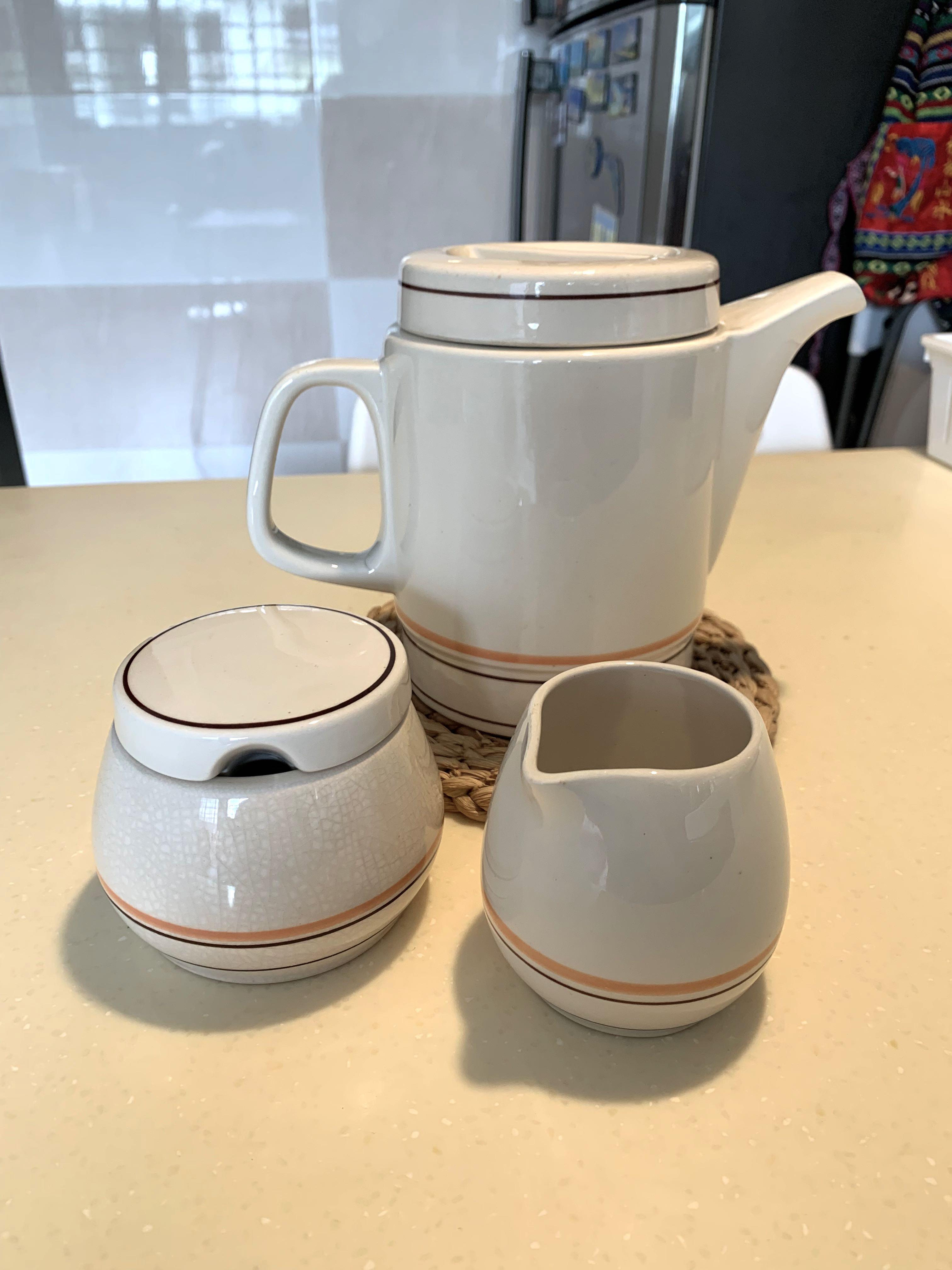 English Teapot Set, Furniture & Home Living, Kitchenware & Tableware, Coffee & Tea Tableware on