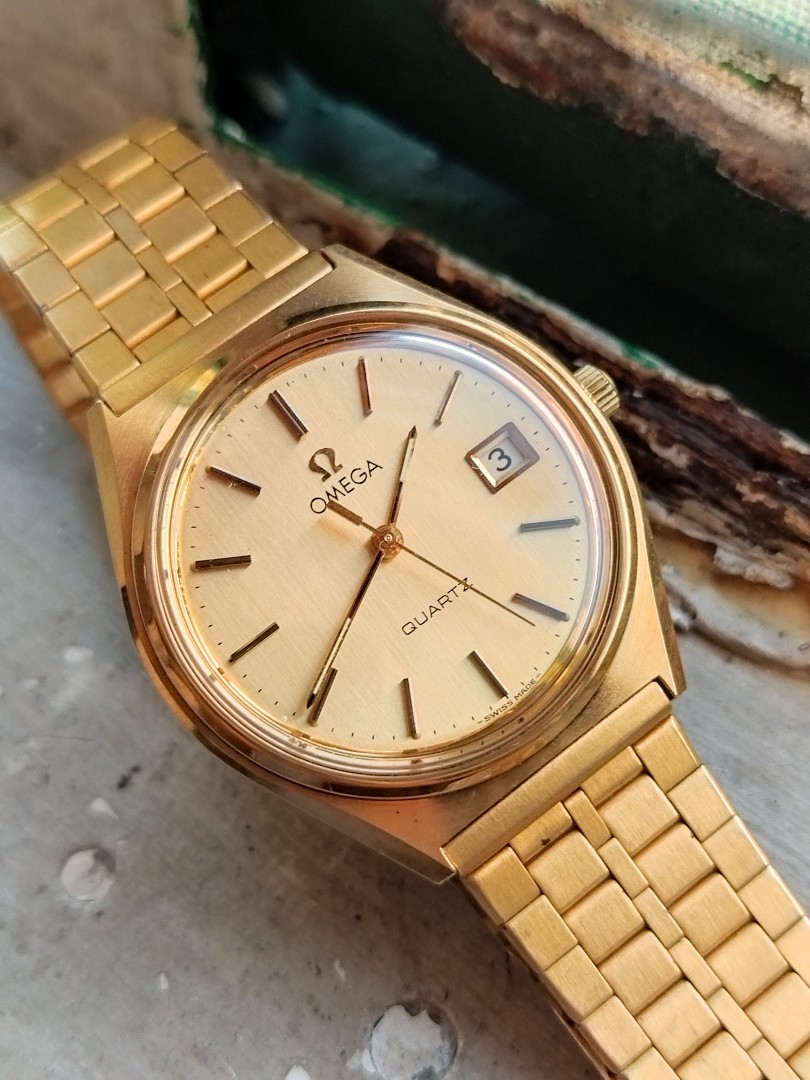 Vintage Omega Quartz 1370 Men s Fashion Watches Accessories