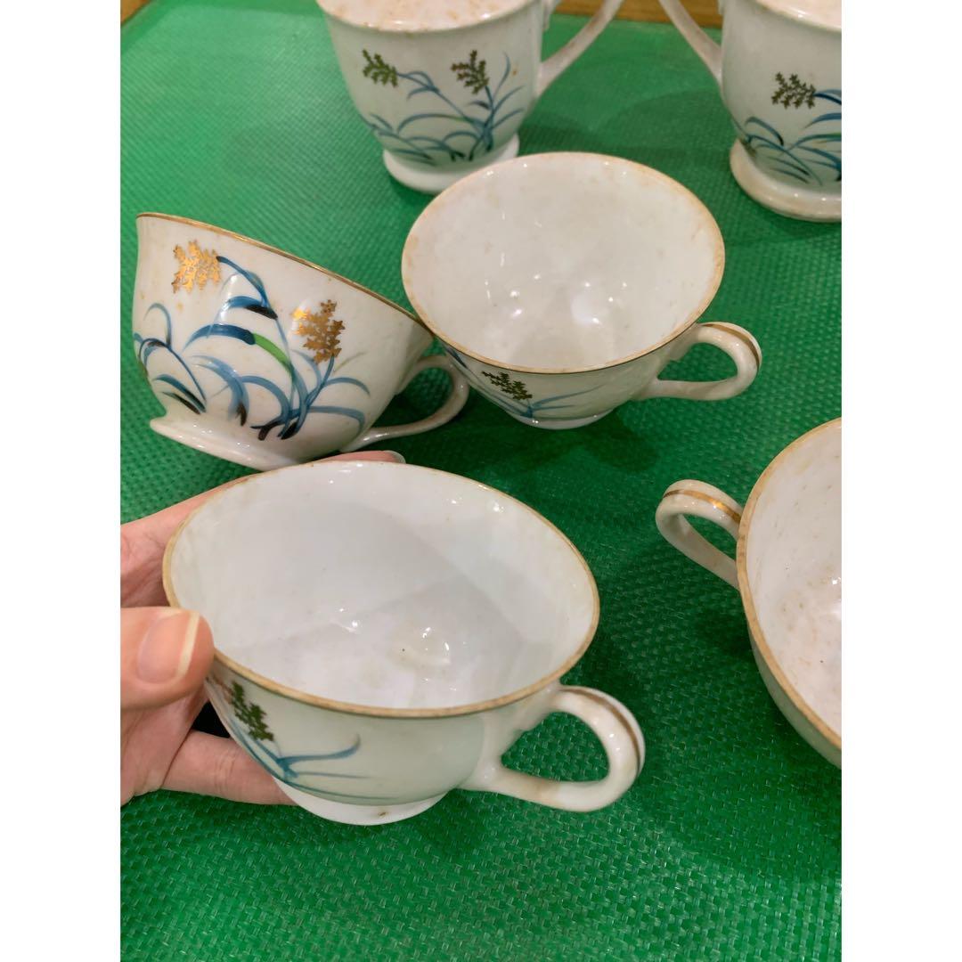 Vintage Tea Set with 4 Cups , Teapot , Milk / Creamer Pot , Sugar Pot