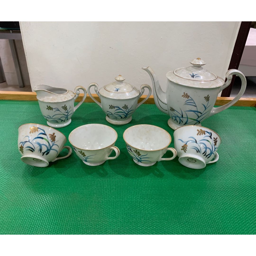 Vintage Tea Set with 4 Cups , Teapot , Milk / Creamer Pot , Sugar Pot