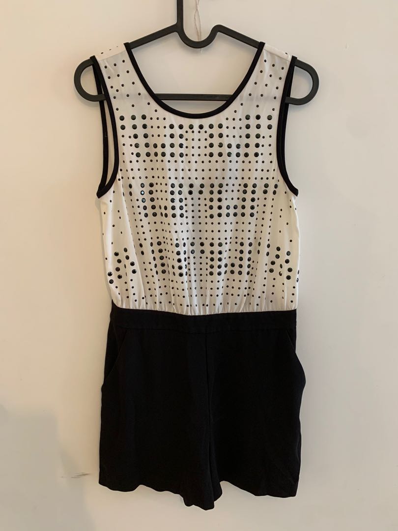 Warehouse outlet black jumper
