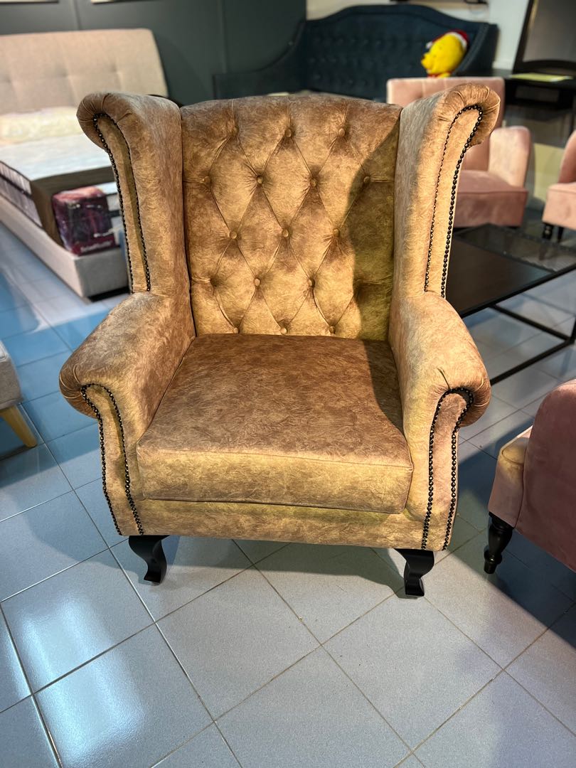 ruang tamu wing chair