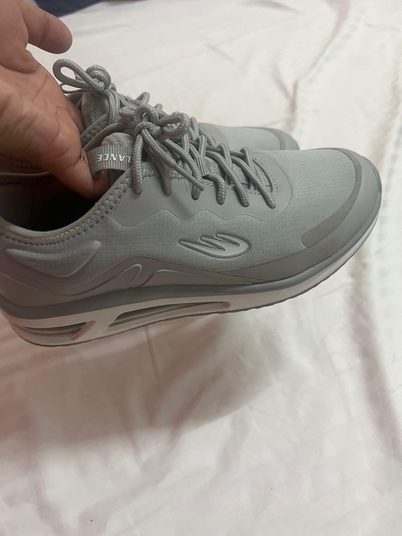 World balance rubber shoes