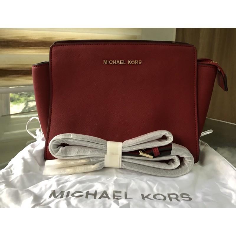 MK Selma Mini, Women's Fashion, Bags & Wallets, Cross-body Bags on Carousell