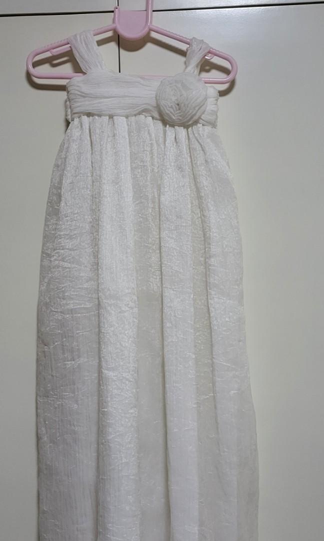 Baptism dress (Category: Babies & Kids Fashion) located in Pasig City. Submitted by cesar2 (Listing ID 1124515106, Image 2). Description: like new baptism dress free size.