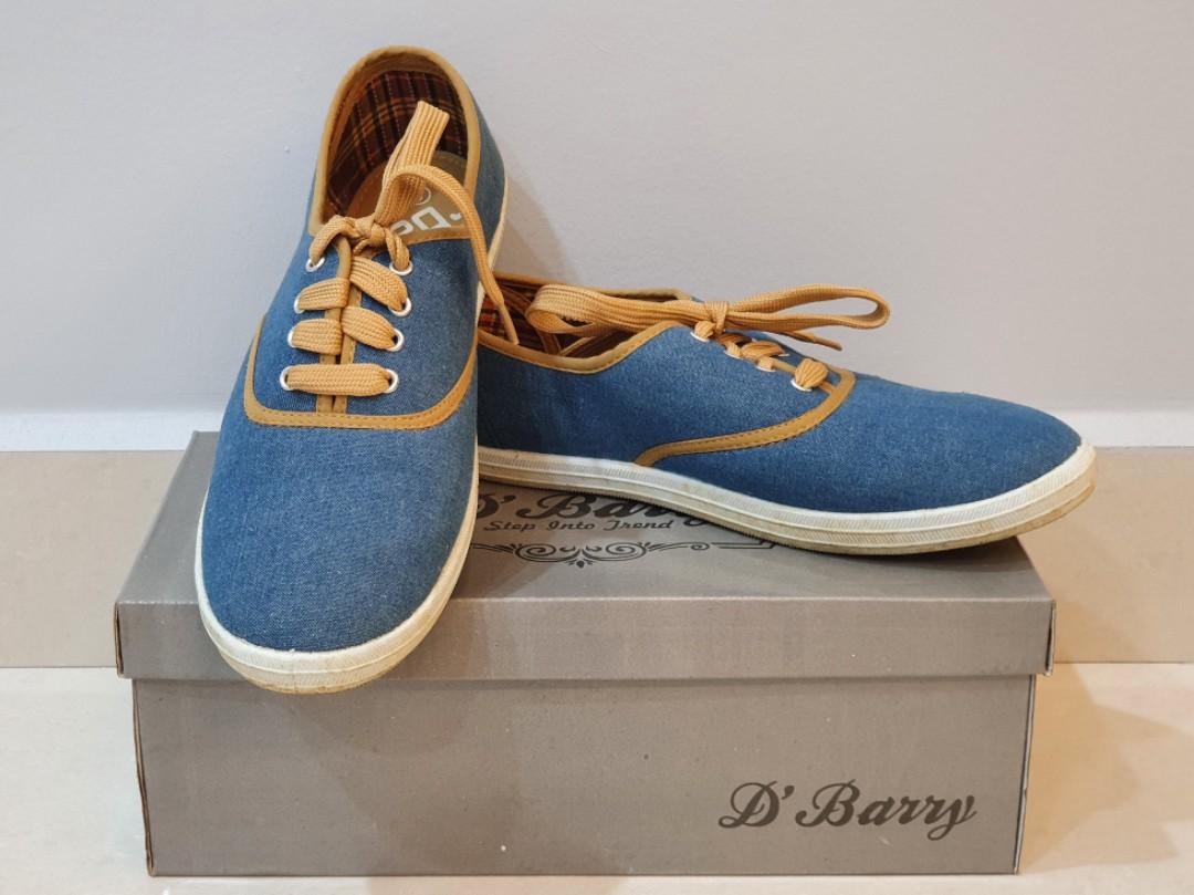 D Barry Casual Canvas Shoes