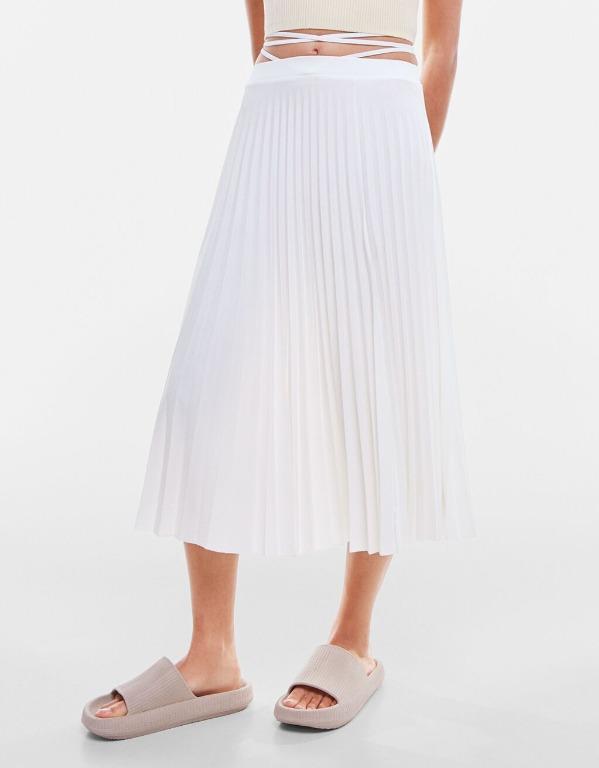 Bershka white pleated midi skirt Women s Fashion Bottoms Skirts