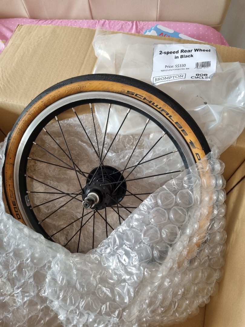 Brompton superlight 2 speed (Rear) wheel in black, Sports Equipment ...