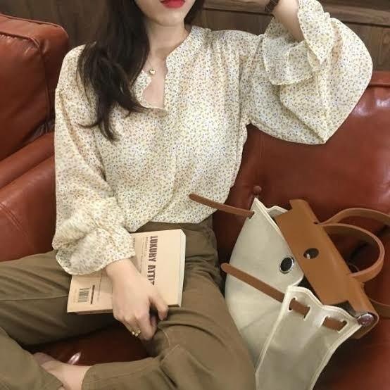 Brown thick material slacks (Category: Other Bottoms) located in Manila. Submitted by b2dazzle (Listing ID 1124441585, Image 3). Description: ꒰꒰ Born to Dazzle [Vol. 1] - item 10ˊˎ - ✦ TOP code: T08 ╰ size:bust 16 / length 18.5 ╰ brand: american eagle ╰ super pretty😍 ╰ mine ₱300 • grab ₱350 ✦ PANTS code:P04 ╰ size: waist 26 / length 33 ╰ HQ!! ╰ mine ₱380 • grab ₱430 ✦ SET 《prioritized until nov. 4, 7 AM》 ╰ mine ₱650 ꔛ follow us on https://www.in