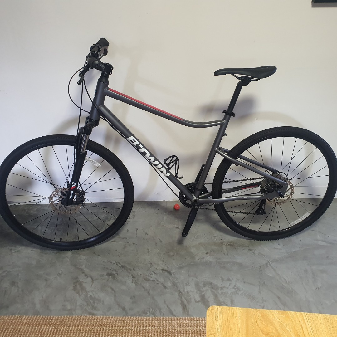 Btwin riverside 500 disc brake hybrid bike, Sports Equipment, Bicycles