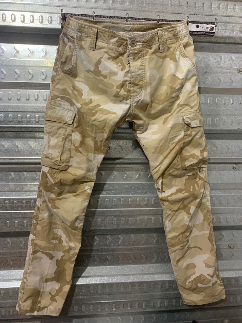 Carhartt WIP Desert Sand Camo Cargoo 